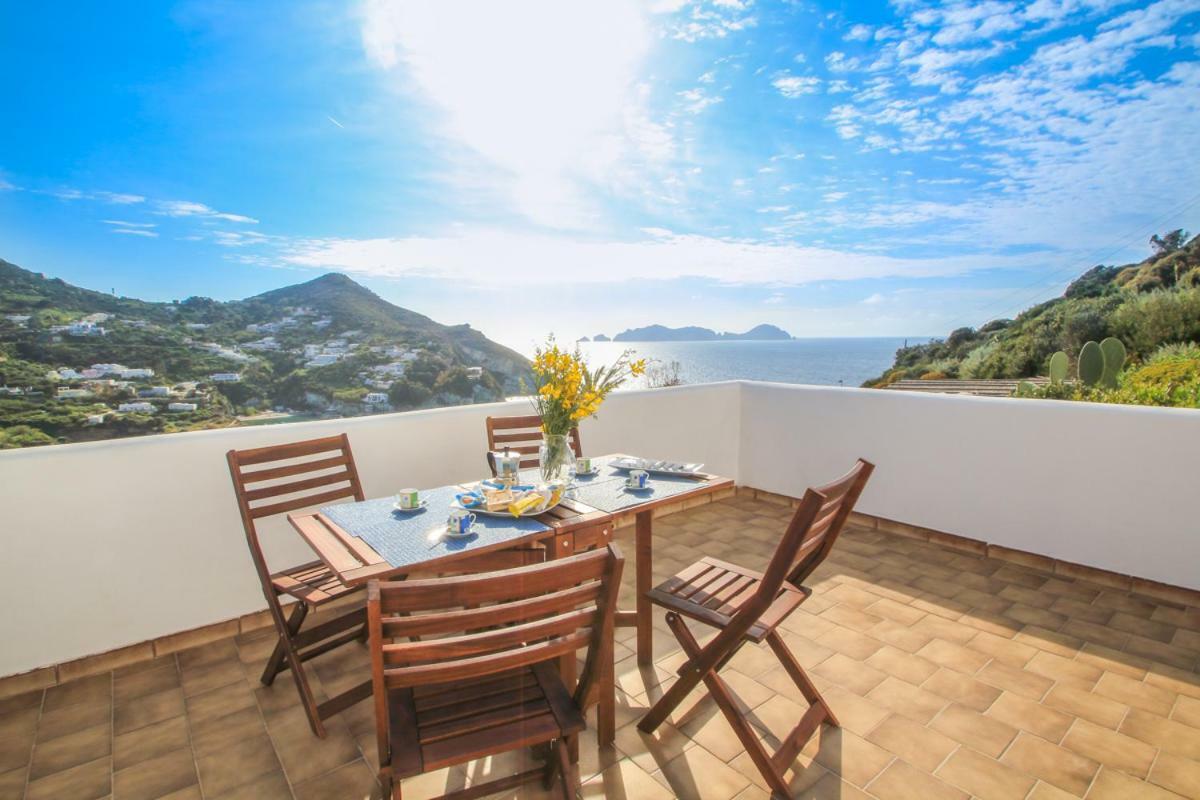 Le Case Dei Pescatori - Residence Il Tramonto Ponza Bagian luar foto
